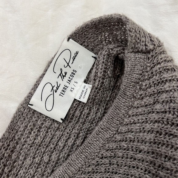 Feel the Piece Open Back Sweater - Gray - Picture 7 of 8